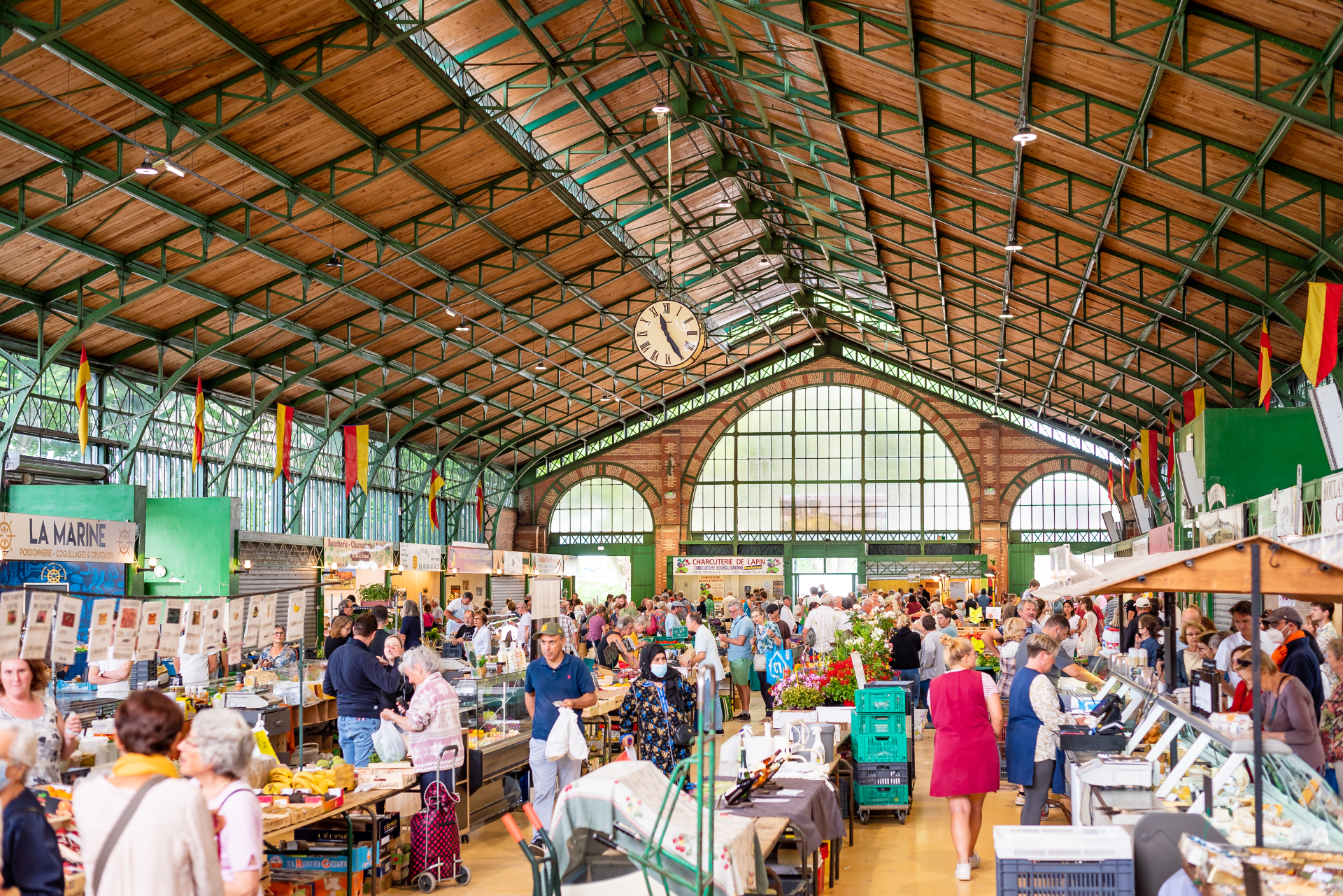 Vue du marché sous les halles